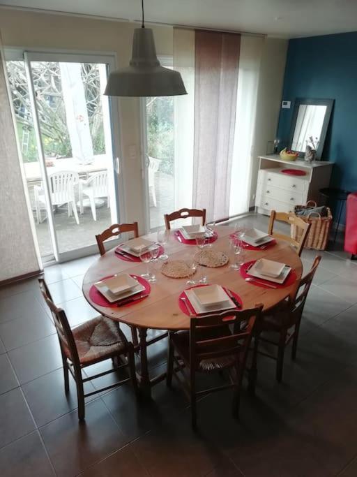 Maison Familiale Sur La Cote D'Emeraude Lancieux Bagian luar foto